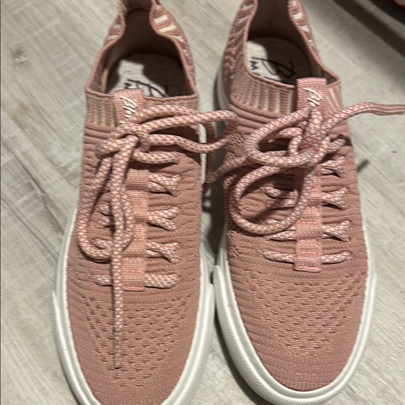 Blowfish Other - Blowfish Malibu New ~ Girls Stylish Pink Women's Sneakers size 1